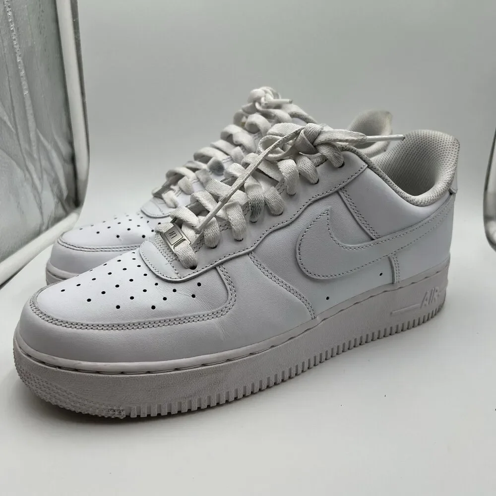 Nike step out